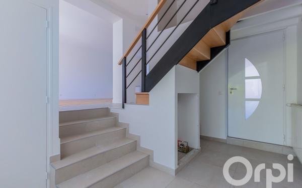 Maison à vendre    5 pièces • 139 m2 Créteil