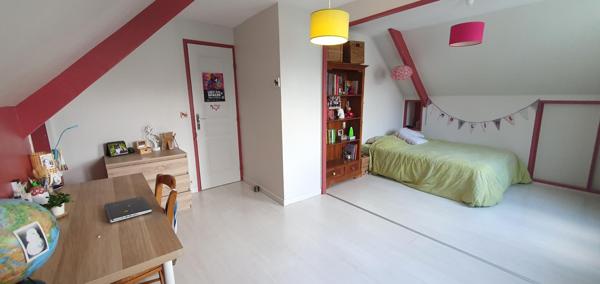 Belle propriété familiale avec un grand terrain exposé SUD à Bayeux