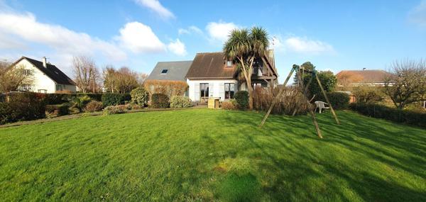 Belle propriété familiale avec un grand terrain exposé SUD à Bayeux