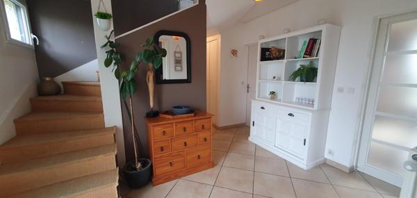 Belle propriété familiale avec un grand terrain exposé SUD à Bayeux