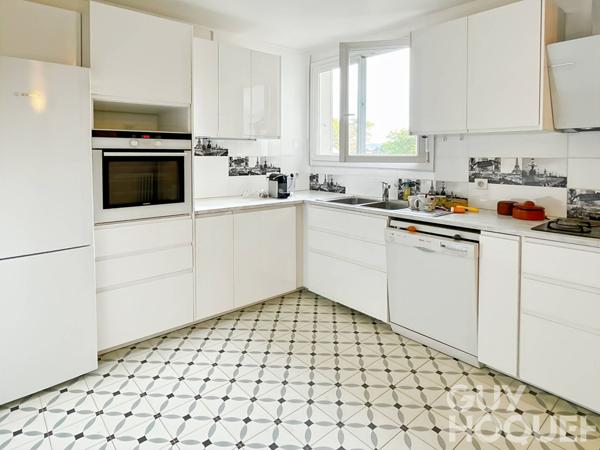 Appartement Versailles 5 pièce(s) 127 m2 avec balcon