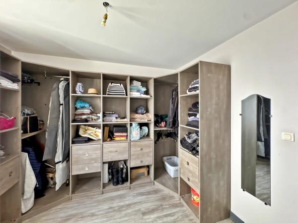 LA CLAYETTE (71) Maison à vendre,150 m², 8 pièces, 5 chambres, piscine sur terrain de 771 m²