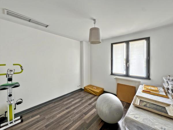 LA CLAYETTE (71) Maison à vendre,150 m², 8 pièces, 5 chambres, piscine sur terrain de 771 m²