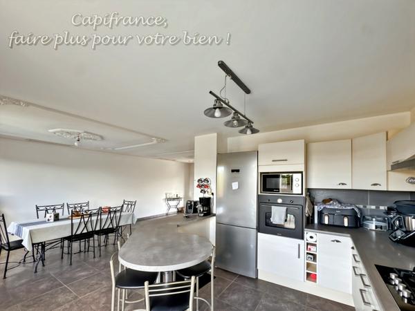 LA CLAYETTE (71) Maison à vendre,150 m², 8 pièces, 5 chambres, piscine sur terrain de 771 m²