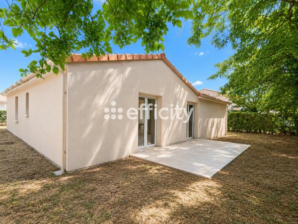 Maison
         5 pièces
        - 96 m² 219 500 € *