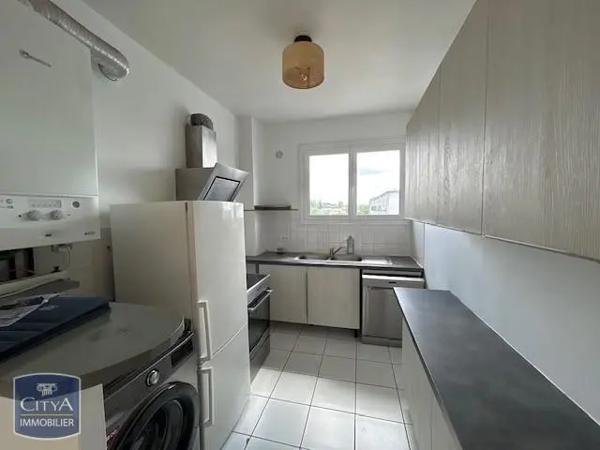Appartement à louer 3 pièces 56.76m² Pau (64000)