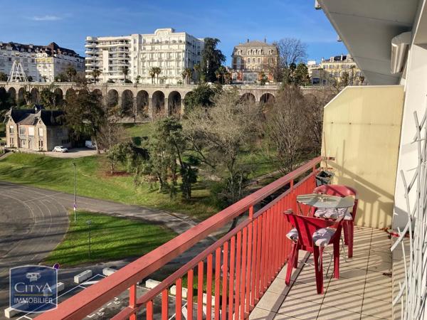Appartement à louer 3 pièces 56.76m² Pau (64000)