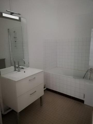 IMMEUBLE D ERAPPORT ROCHEFORT CENTRE VILLE