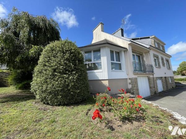 Ploemel bourg - Grande maison familiale.