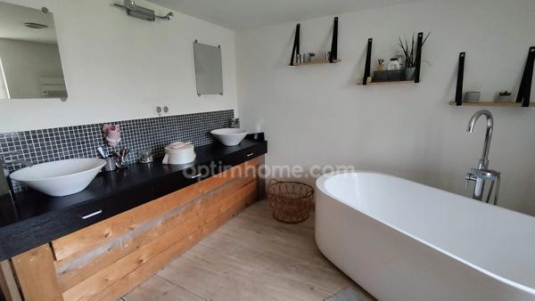Maison à vendre de 270 m² - centre village aux portes de Bar le Duc avec terrain clos de 1460 m² -