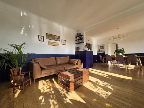 Appartement
                                                                                                                                                                                                                                                                                                                        5 pièce(s)                                                                                                                                                                                                          3 chambre(s)                                                                                                                                                                                                          128.65  m²