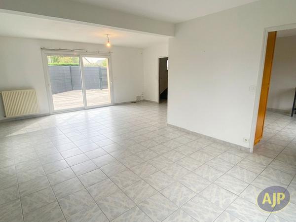 Maison à vendre Saint Barthelemy D Anjou - 6 pièces, 140m² avec 5 chambre(s) à 339 200€ - AJP Immobilier Angers