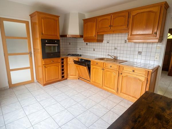 Maison à vendre Saint Barthelemy D Anjou - 6 pièces, 140m² avec 5 chambre(s) à 339 200€ - AJP Immobilier Angers