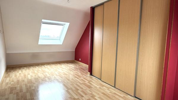 Maison à vendre Saint Barthelemy D Anjou - 6 pièces, 140m² avec 5 chambre(s) à 339 200€ - AJP Immobilier Angers
