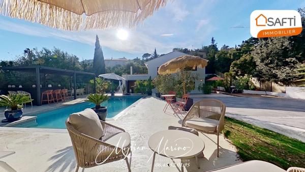 À Vendre : Villa Meublée à Saint-Aygulf – Proche Mer, 5 Suites, Piscine, 4 Parkings.