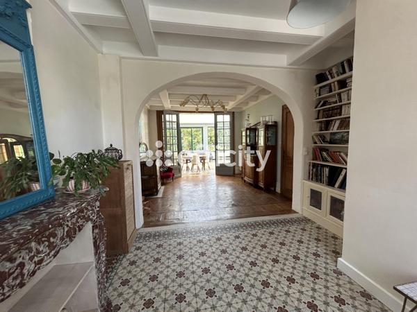 Maison 7 pièces - 207 m²