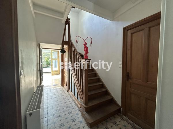 Maison 7 pièces - 207 m²