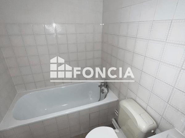 Location Studio 27.29 m² - 56 RUE DONISSAN Bordeaux 33000