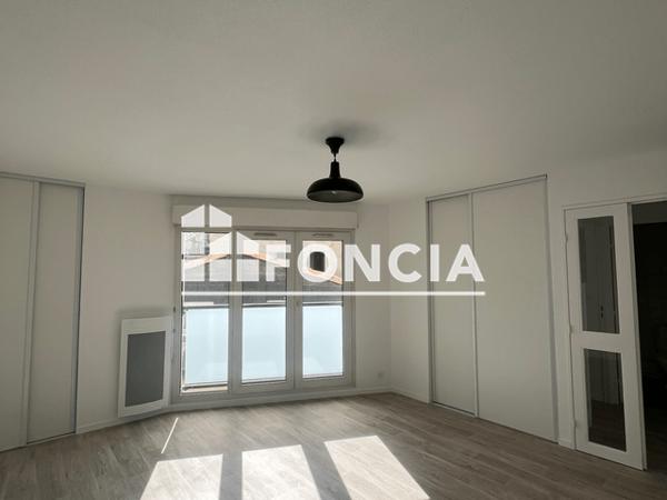 Location Studio 27.29 m² - 56 RUE DONISSAN Bordeaux 33000