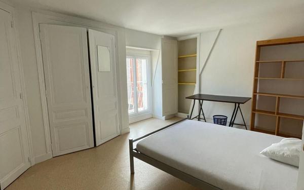 Appartement à louer    3 pièces •  Tours