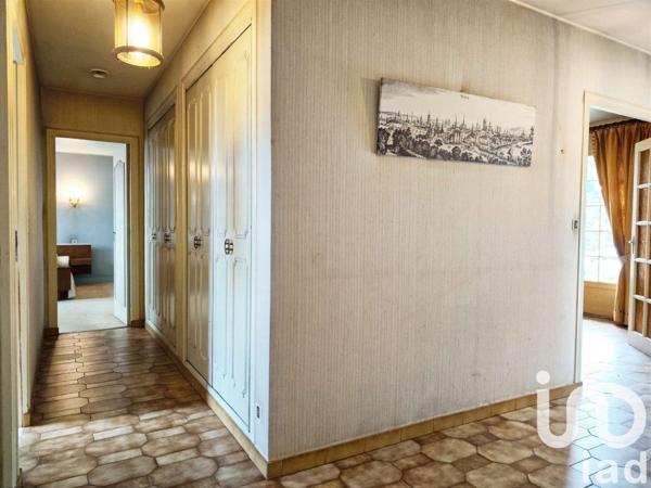 Maison traditionnelle 5 pièces de 174 m² à Troyes (10000)