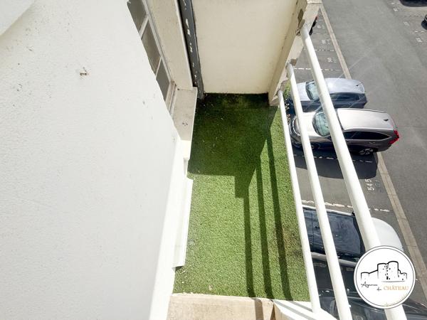 Doutre - appartement 44m2 avec balcon et place de parking