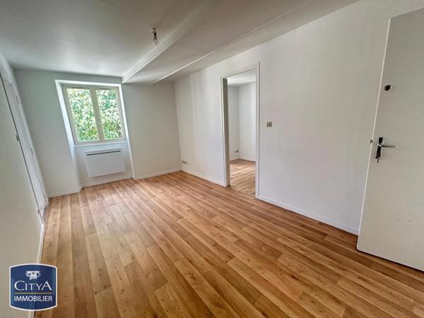 Appartement à louer 2 pièces 29.8m² Alençon (61000)