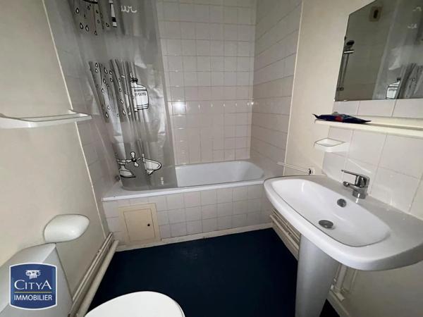 Appartement à louer 2 pièces 29.8m² Alençon (61000)