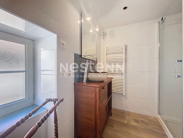 Belle bâtisse en pierre à vendre Saint Laurent Les Tours / Piscine / Cuisine d'été / 2 chambres + 1 suite parentale / Gîte possible / Double Garage / Vie de plain pied / Vue imprenable / Terrain de pétanque / Séjour cathédrale / Poulailler