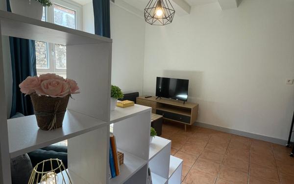 Immeuble à vendre    4 pièces •  Aubenas