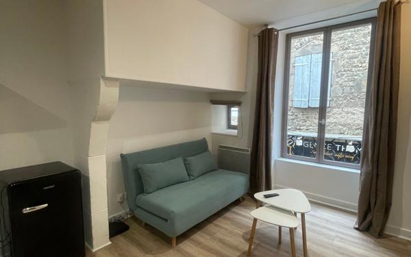 Immeuble à vendre    4 pièces •  Aubenas