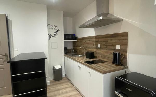 Immeuble à vendre    4 pièces •  Aubenas