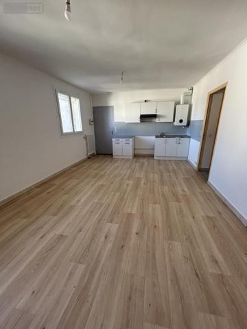 Appartement à louer à Yffiniac dans les Côtes-d'Armor (22120), ref : 22007-L9