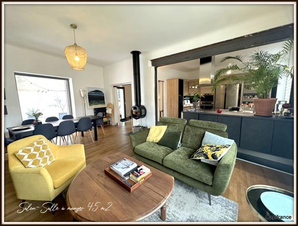 HYPER CENTRE VILLE AVEC GARAGE