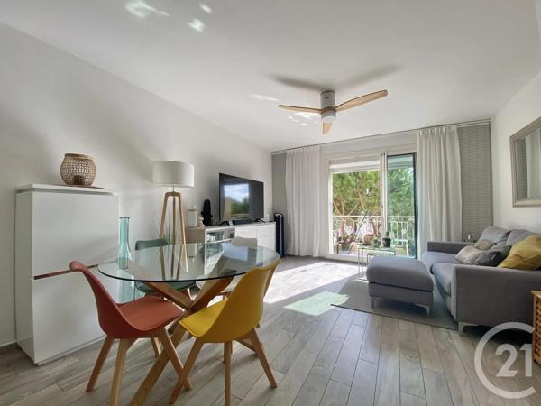 Appartement F3 à vendre  3 pièces - 53,06 m 2   ST CYR SUR MER  - 83