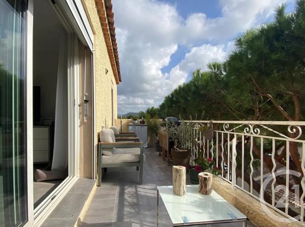 Appartement F3 à vendre  3 pièces - 53,06 m 2   ST CYR SUR MER  - 83