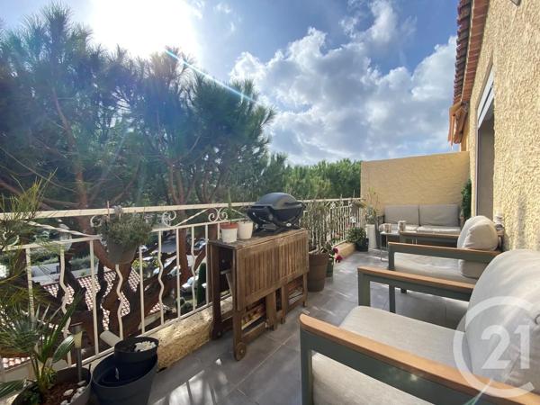 Appartement F3 à vendre  3 pièces - 53,06 m 2   ST CYR SUR MER  - 83