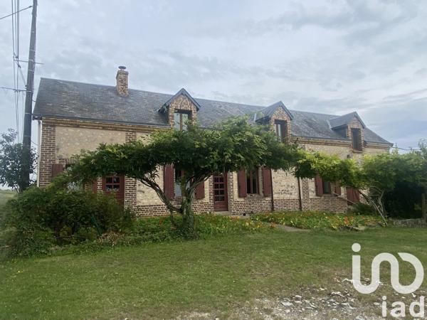 Maison traditionnelle 15 pièces de 400 m² à Mayet (72360)