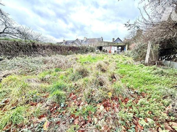 À vendre ? Parcelle constructible de 600 m² dans le centre de Dol-de-Bretagne

Belle opportun...