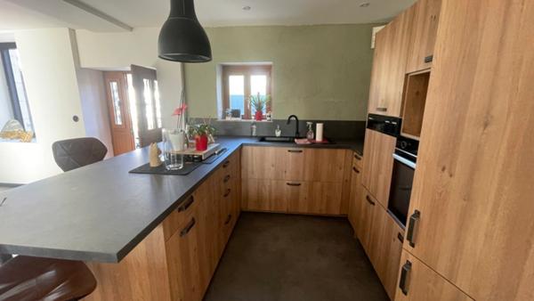 Propriété 8 pièces sur plus de 2 hectares à JUSSY LE CHAUDRIER (18) proche NEVERS, LA CHARITE-SUR-LOIRE, POUILLY-SUR-LOIRE, COSNES