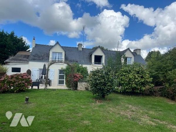 Une maison d'habitation avec un gite - FOUESNANT