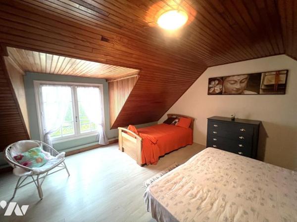 Une maison d'habitation avec un gite - FOUESNANT