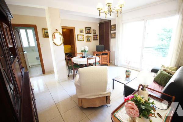 T3 de 58m2 (Carrez) avec sa terrasse (9e)