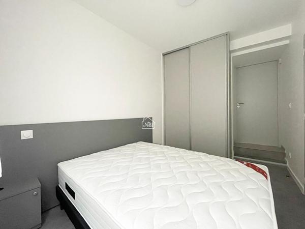 À LOUER Appartement T2 meublé refait à neuf avec terrasse LAVAL