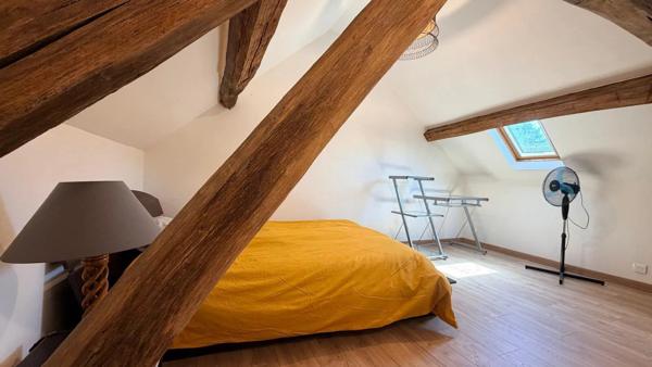 Vente                                                      Maison de village
                        
                     5 pièces                      110 m2                     à Cernoy-en-Berry