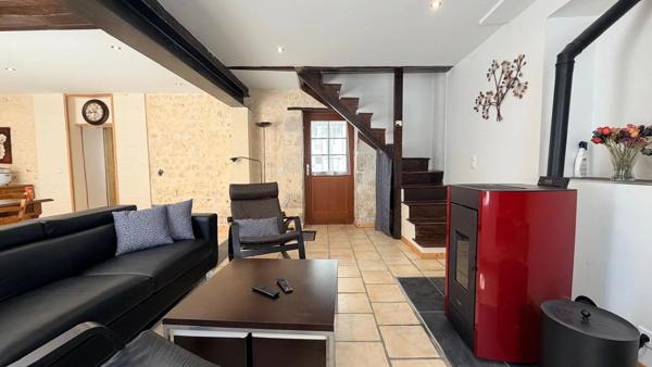Vente                                                      Maison de village
                        
                     5 pièces                      110 m2                     à Cernoy-en-Berry