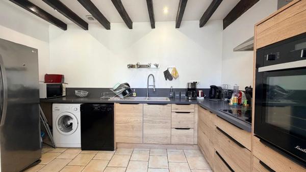 Vente                                                      Maison de village
                        
                     5 pièces                      110 m2                     à Cernoy-en-Berry