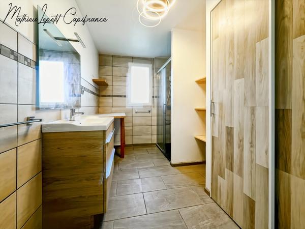 📍 À vendre – Maison de plain-pied de 100 M² à 2 minutes du centre de Vergt sur terrain de 3430 M²