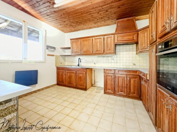 📍 À vendre – Maison de plain-pied de 100 M² à 2 minutes du centre de Vergt sur terrain de 3430 M²