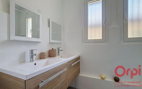 Maison à vendre    5 pièces •  Prades